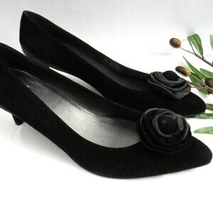 NEW Stuart Weitzman Black/Gray Suede Rosette Pumps 7.5 M